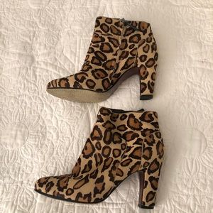EUC Sam Edelman dyed calf hair leopard booties